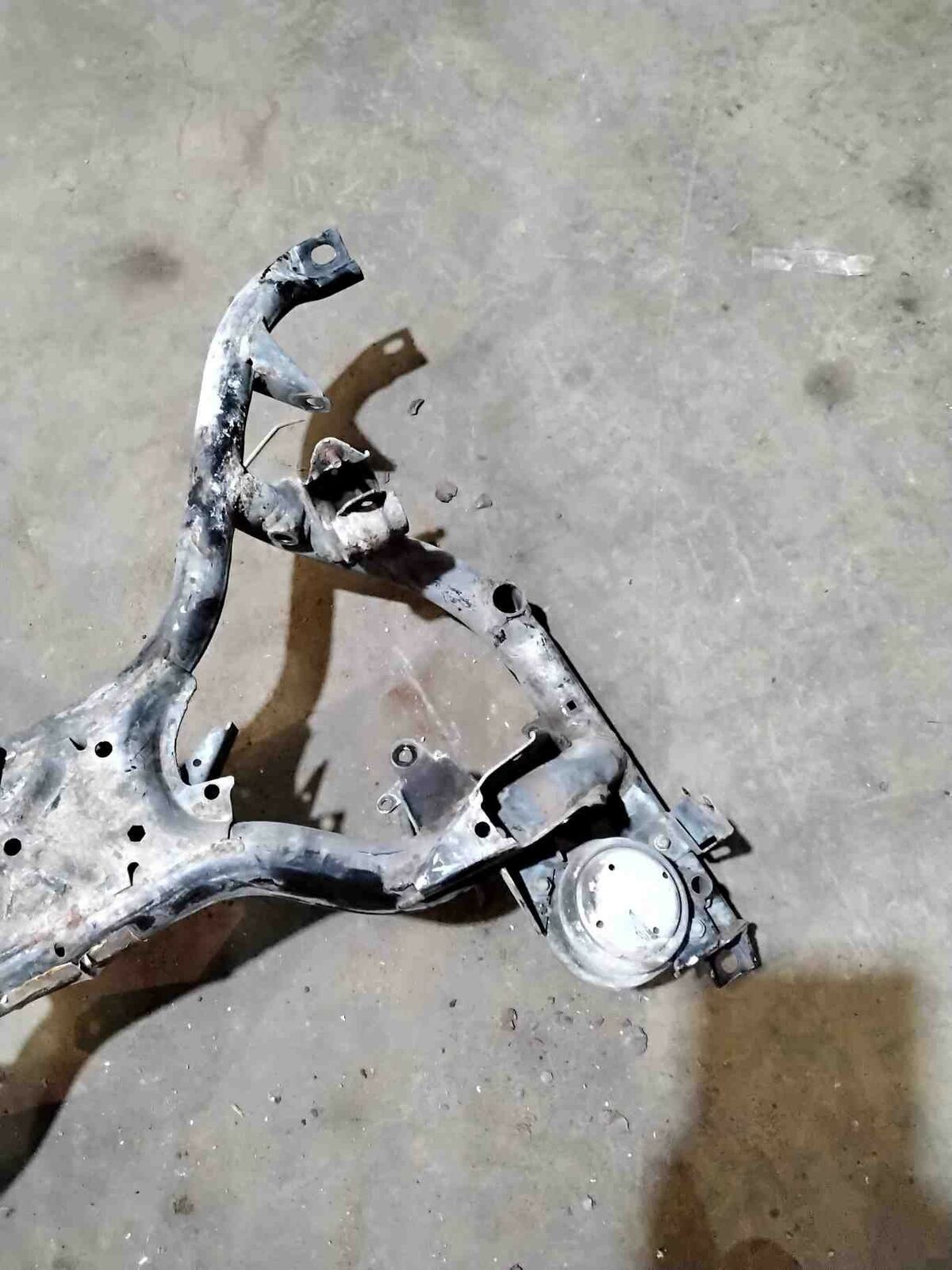 Undercarriage Crossmember BMW 540 97 98 99 00 01 02 03