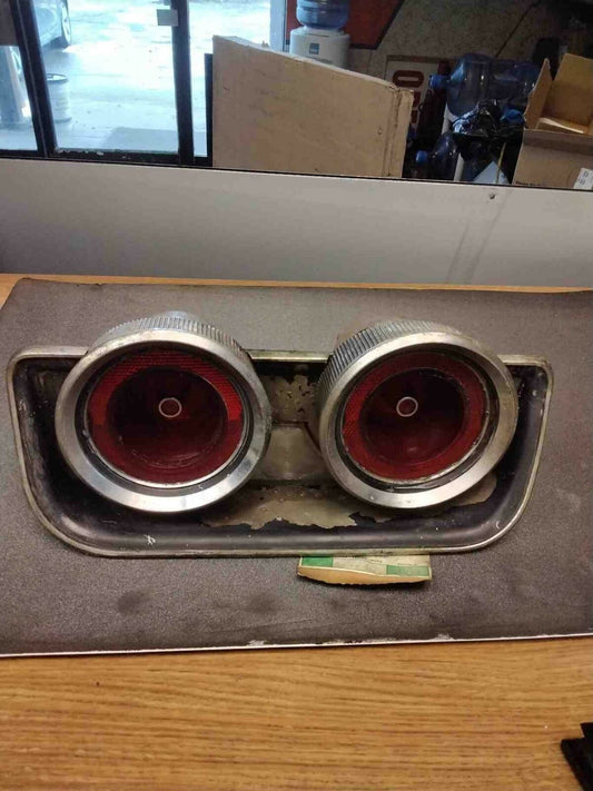 Tail Light Assembly DODGE CHARGER Right 68