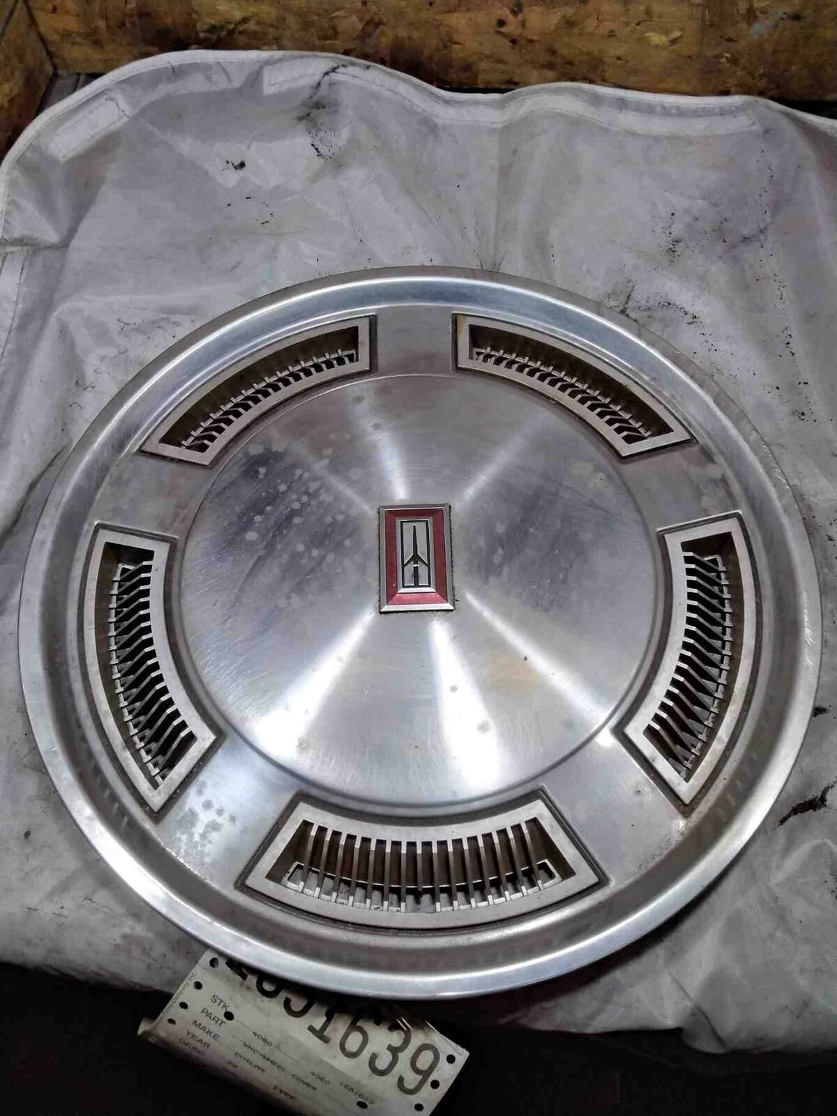 Wheel Cover OLDS CUTLASS 81 82 83 84 85 86 87 88