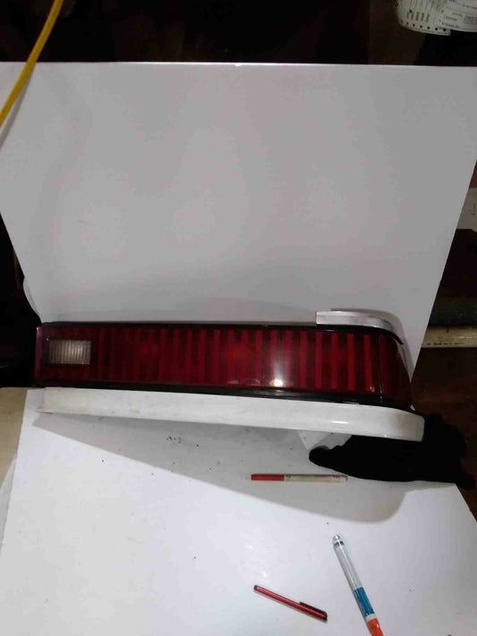 Tail Light Assembly MERCURY TOPAZ Right 88 89 90 91
