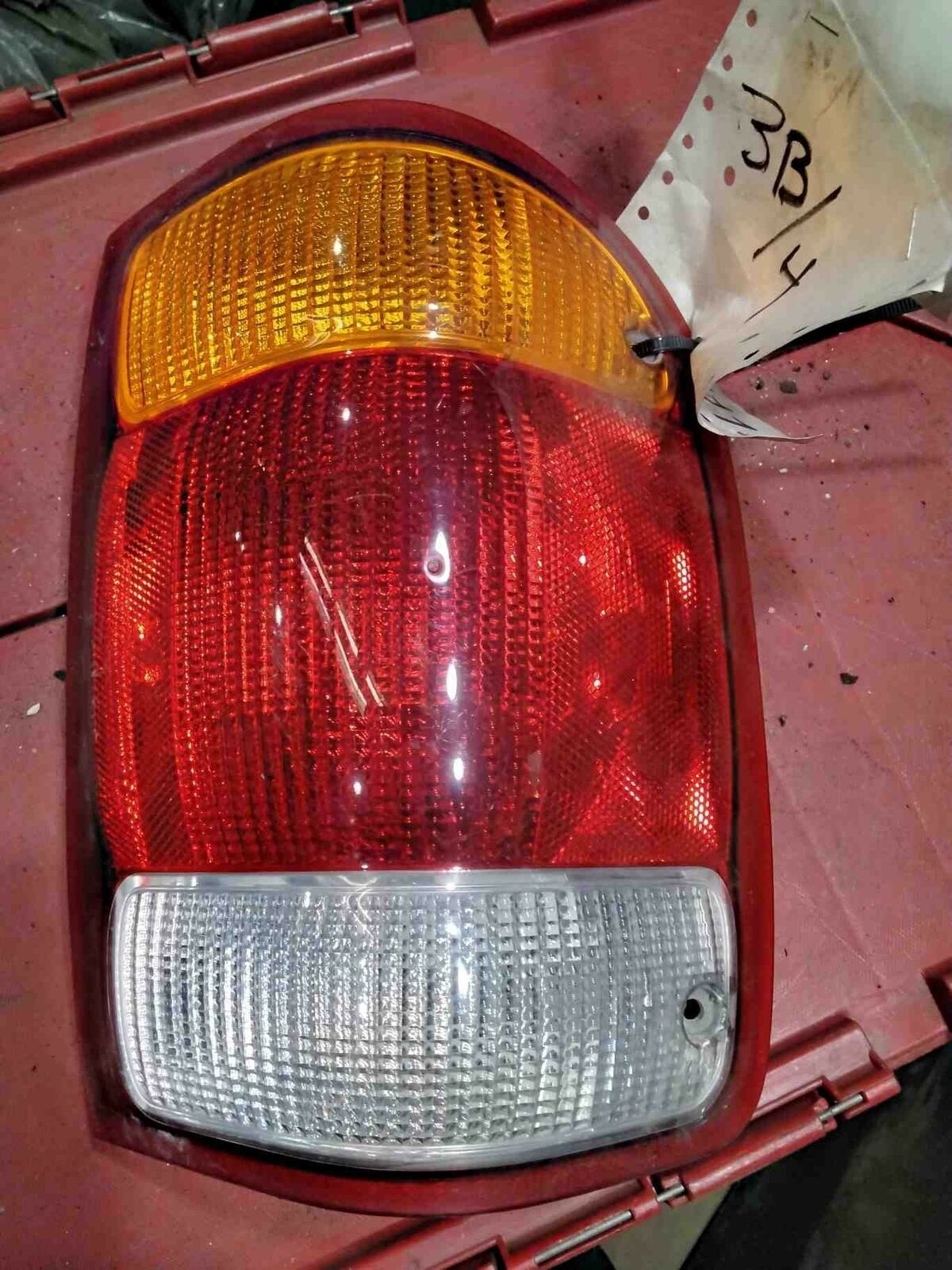 Tail Light Assembly FORD EXPLORER Right 98 99 00 01