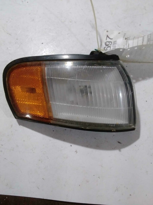 Front Lamp CHEVY GEO PRIZM Right 89 90 91 92