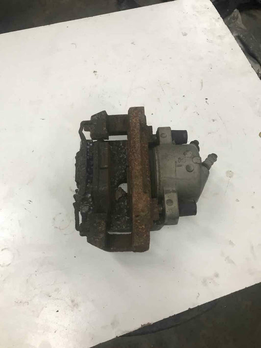 Caliper BMW 325I Right 06