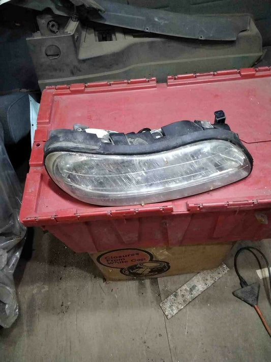 Headlamp Assembly CHEVY MALIBU Right 97 98 99 00 01 02 03 04 05